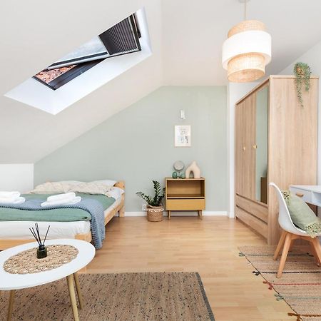 Pastel Grove Suite - By Upstairs Krakow Luaran gambar