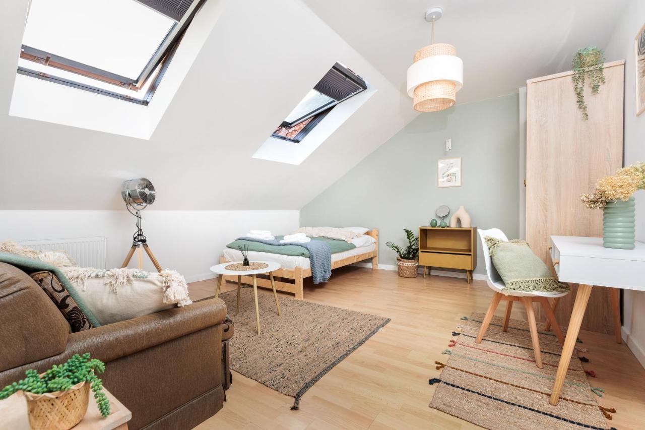 Pastel Grove Suite - By Upstairs Krakow Luaran gambar