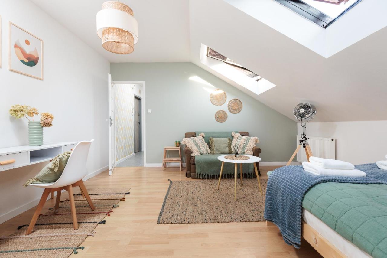 Pastel Grove Suite - By Upstairs Krakow Luaran gambar
